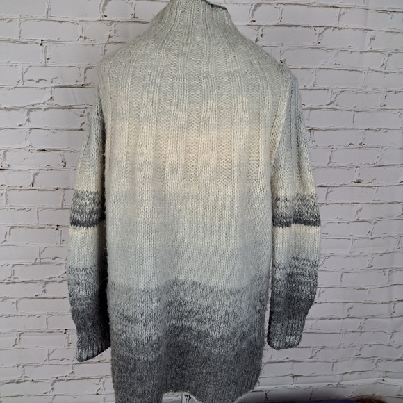 ANTHROPOLOGIE Perri Ombre  Turtleneck striped sweater Tunic - Picture 6 of 12